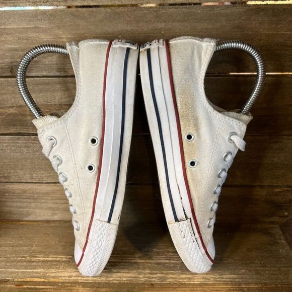 Womens Converse Chuck Taylor All Star Ivory Low Top Shoes Sneakers Size 7 M GUC - Picture 4 of 7